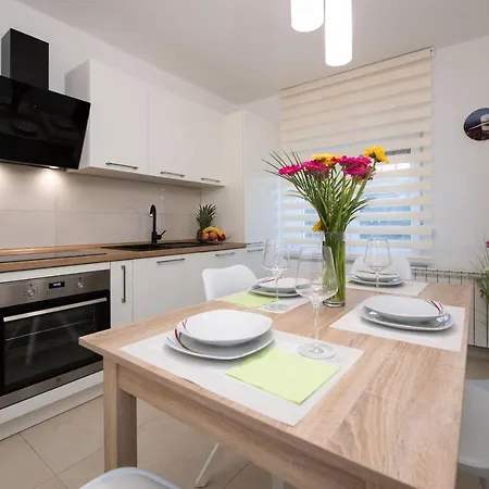 公寓 Carmen 奥帕提亚