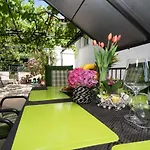 Carmen Apartment