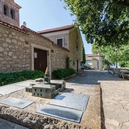 Διαμέρισμα Carmen *